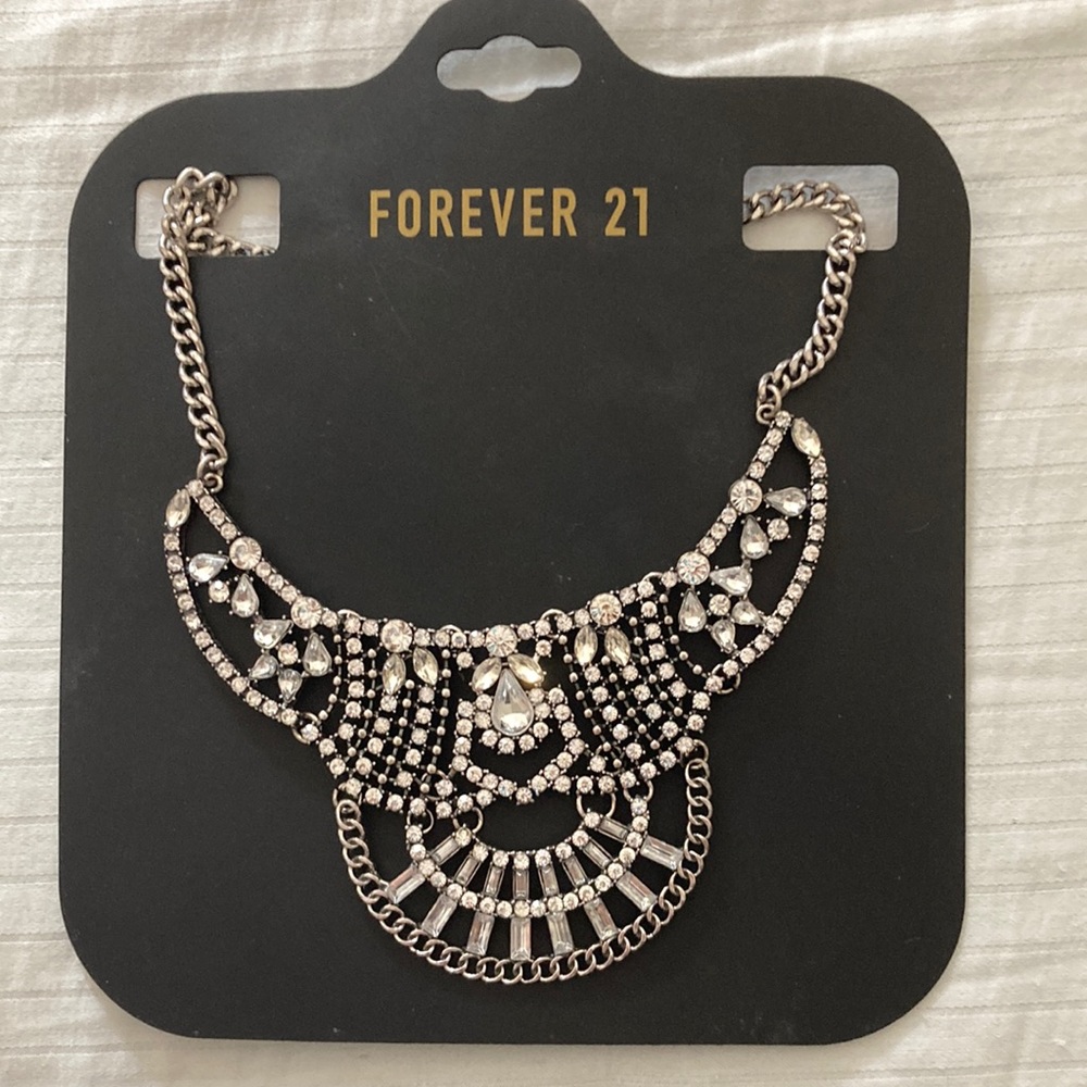 Statement necklace